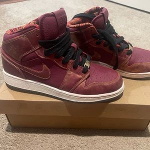 Air Jordan 1 Mid GS 'BHM' Black History Month Special Edition. $130 OBO